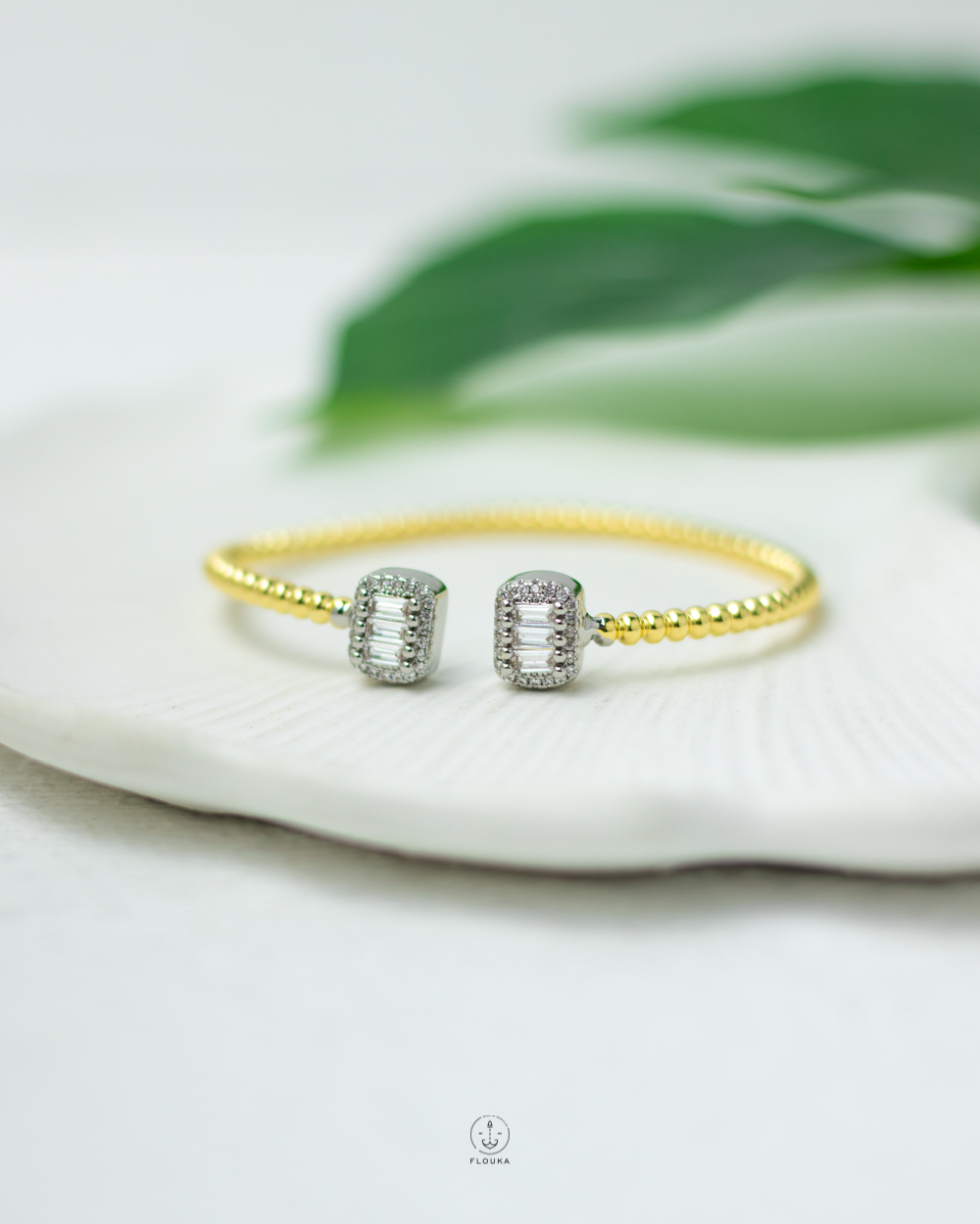 1739645651_o0468-5.jpg double head diamond bracelet