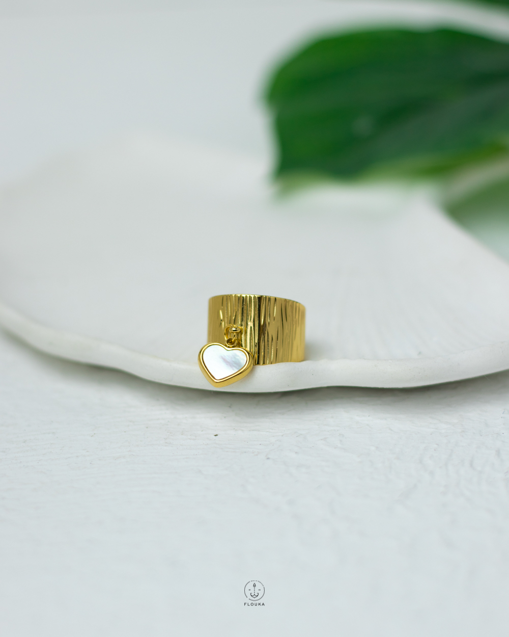 1739911075_IMG_8896-5.jpg free size heart ring