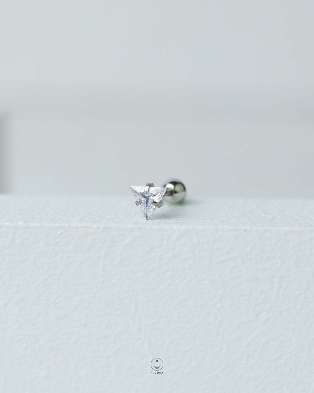 1740610605_c0003.jpg triangle straus silver piercing