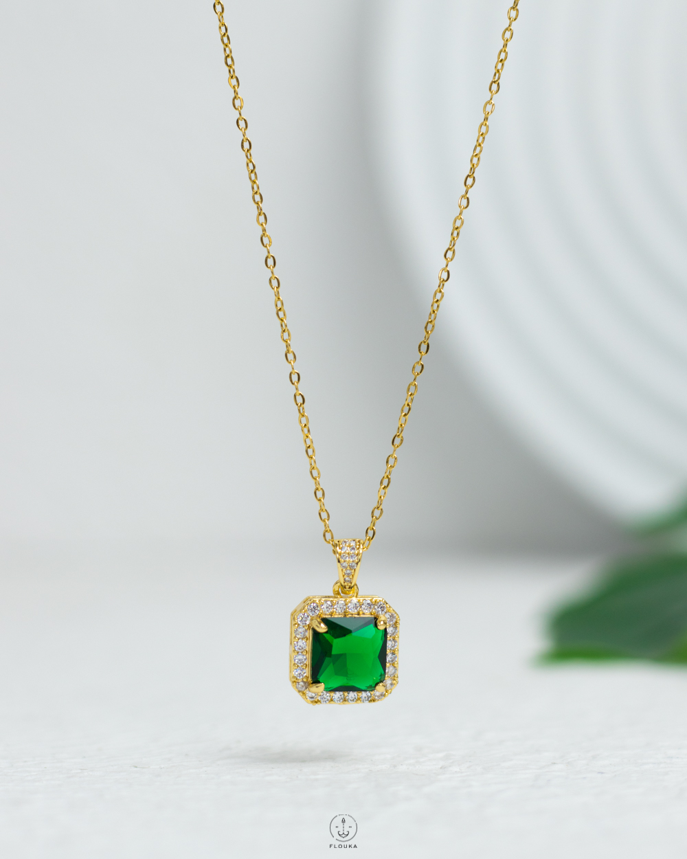 1741052966_n1259-6.jpg green straus gold necklace