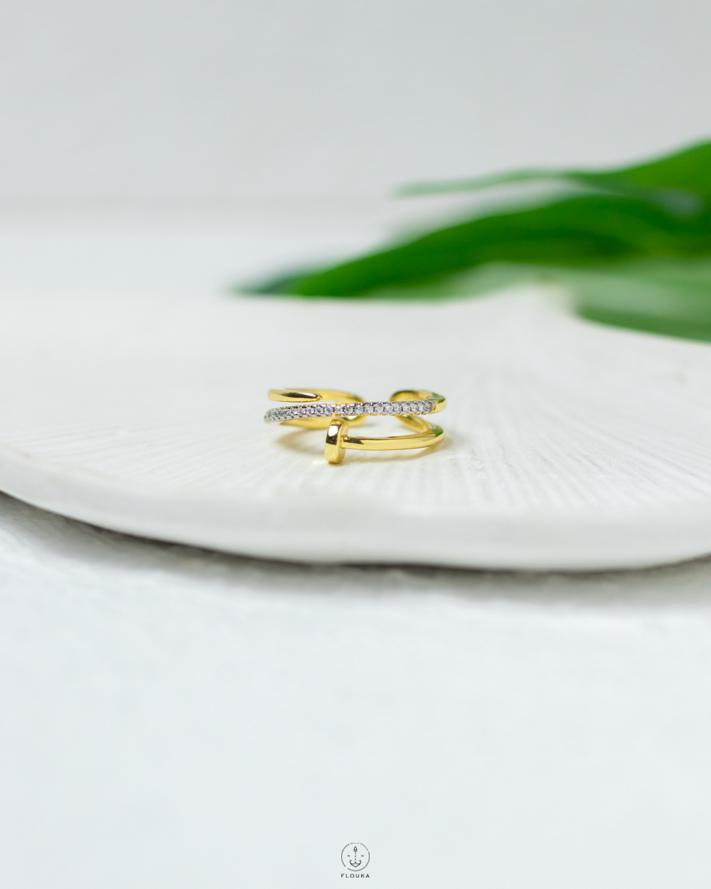 1743121292_r0589.jpg blue tie pandora ring