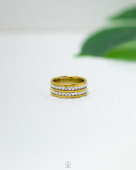 triple straus gold ring