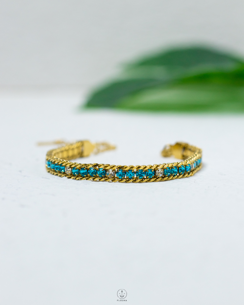 1744665433_b0689.jpg blue & white tinnes bracelet