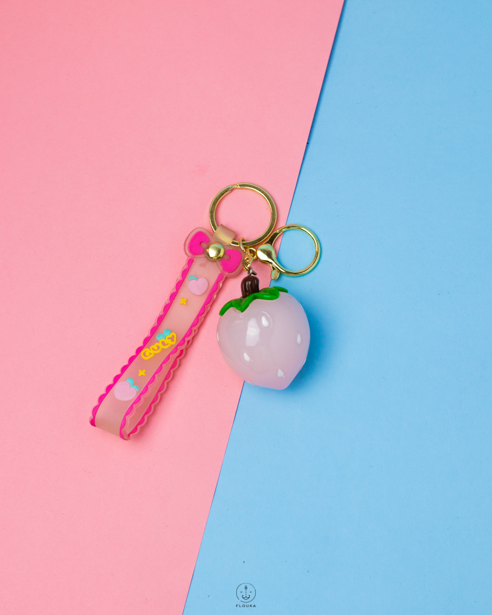 1745065913_x0069.jpg PINK Luminous strawberry keychain