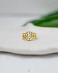 white rasin gold ring