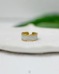 white rasin gold ring