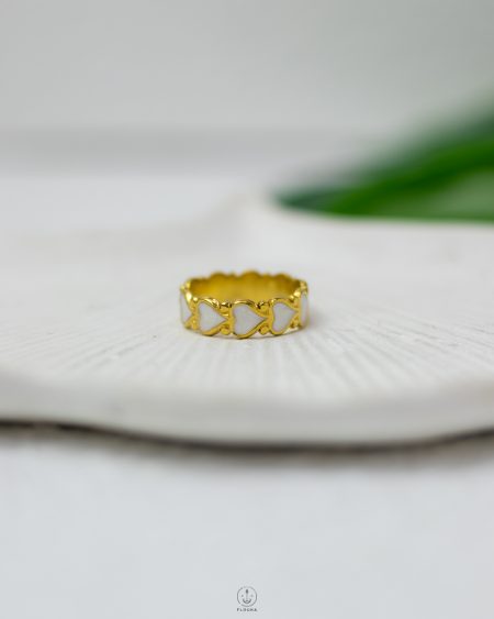many hearts white rasin gold ring