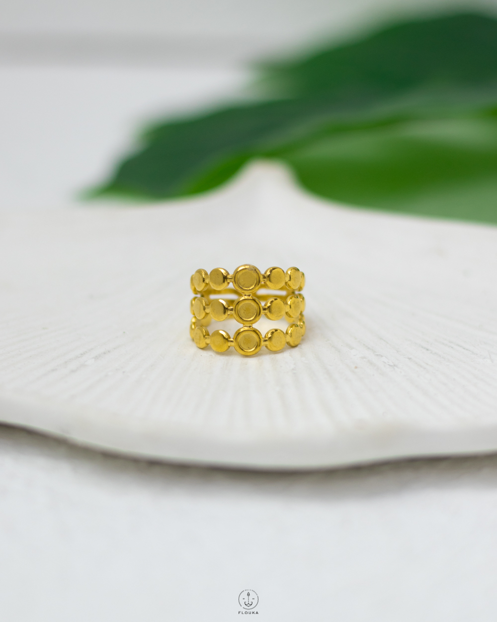 1745763327_r0696.jpg three layers gold ring