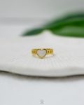 white rasin heart gold ring