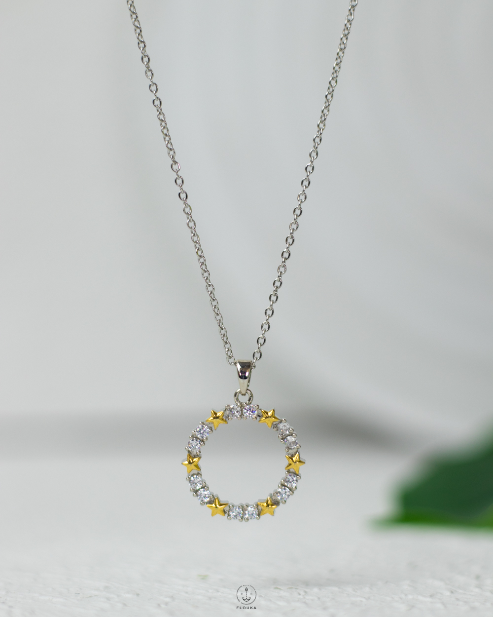 1745938310_N1464.jpg gold stars circule neckless