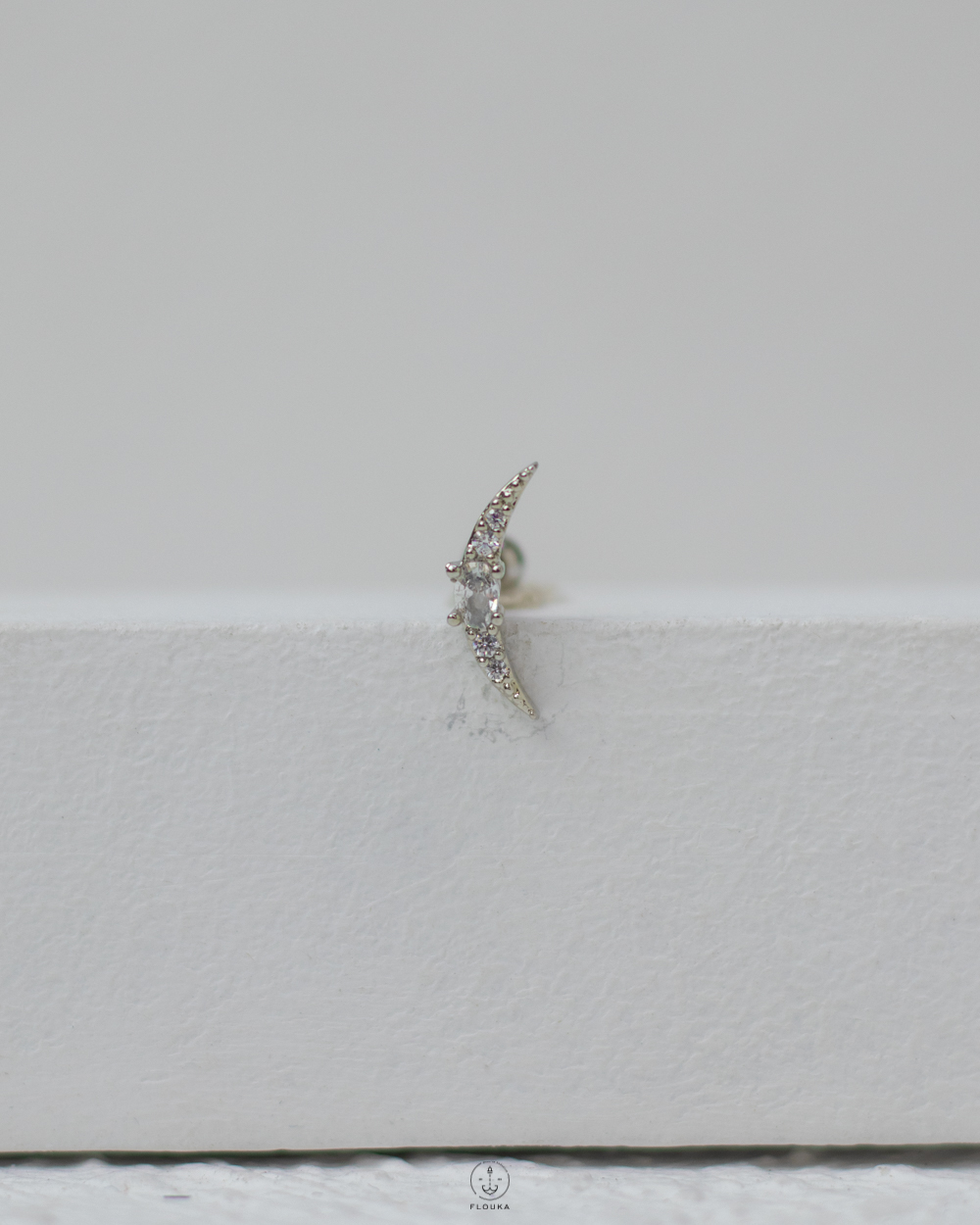 1746217162_c0072.jpg strus piercing