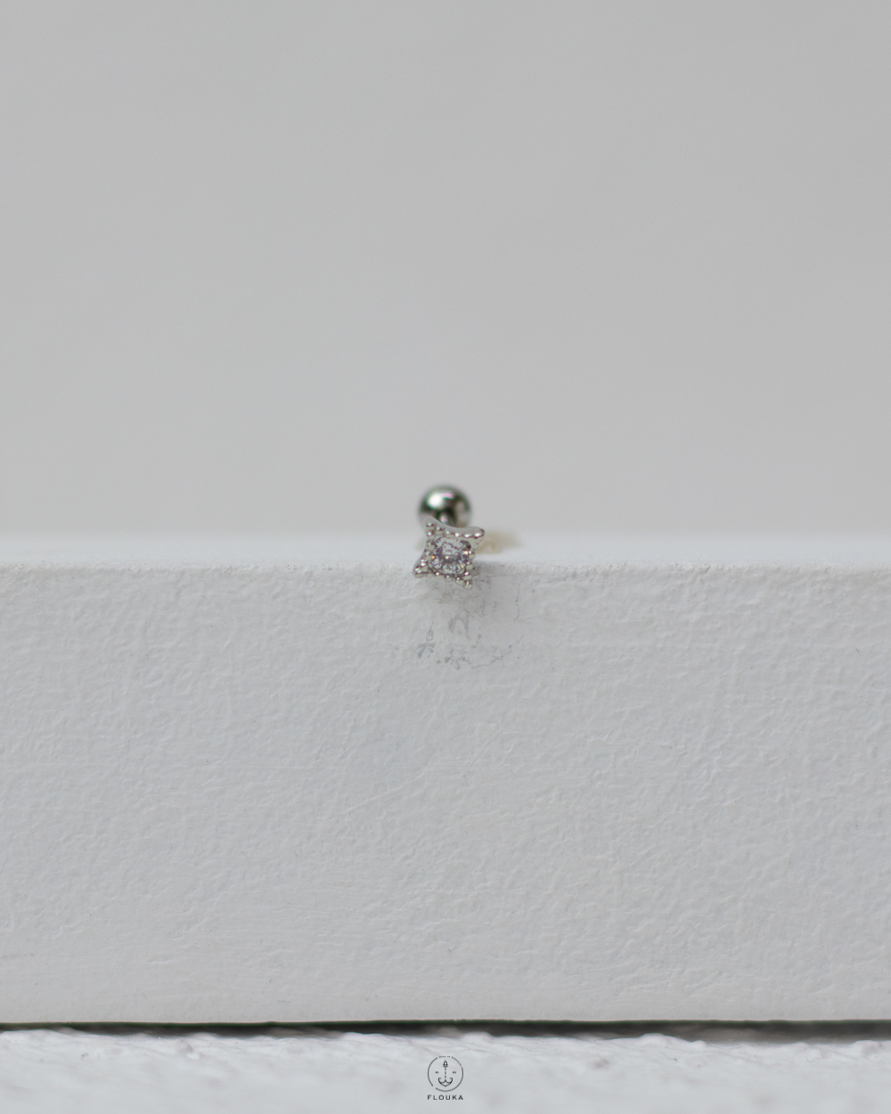 1746222347_c0093.jpg many stars strus piercing (copy)