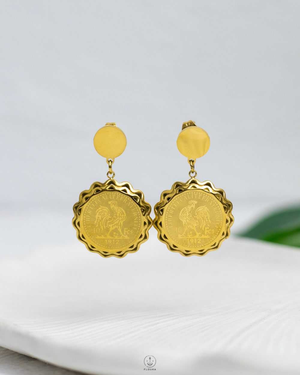 1746302712_e0538.jpg gold basic coin earrings