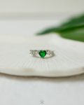 green heart silver freesize ring