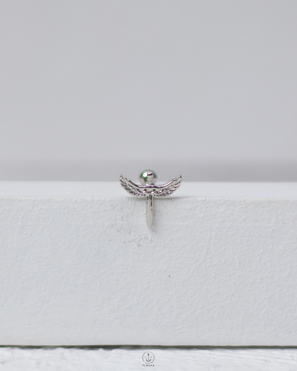 1746633825_c0073.jpg basic silver angel piercing