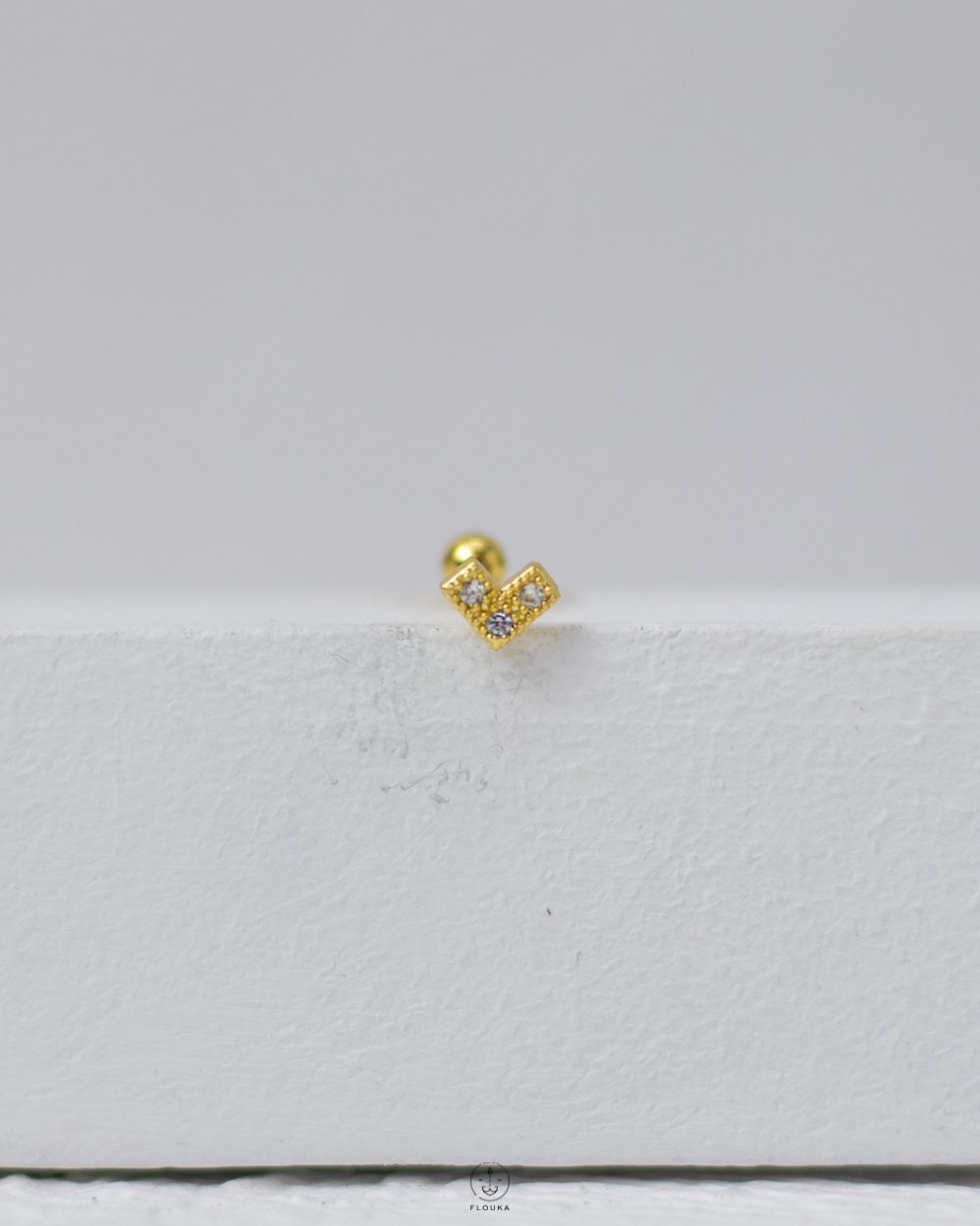 1746635050_c0103.jpg gold strus heart piercing