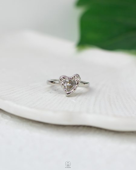 silver crysrtal heart ring