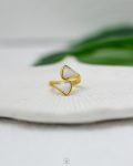 white rasin gold ring