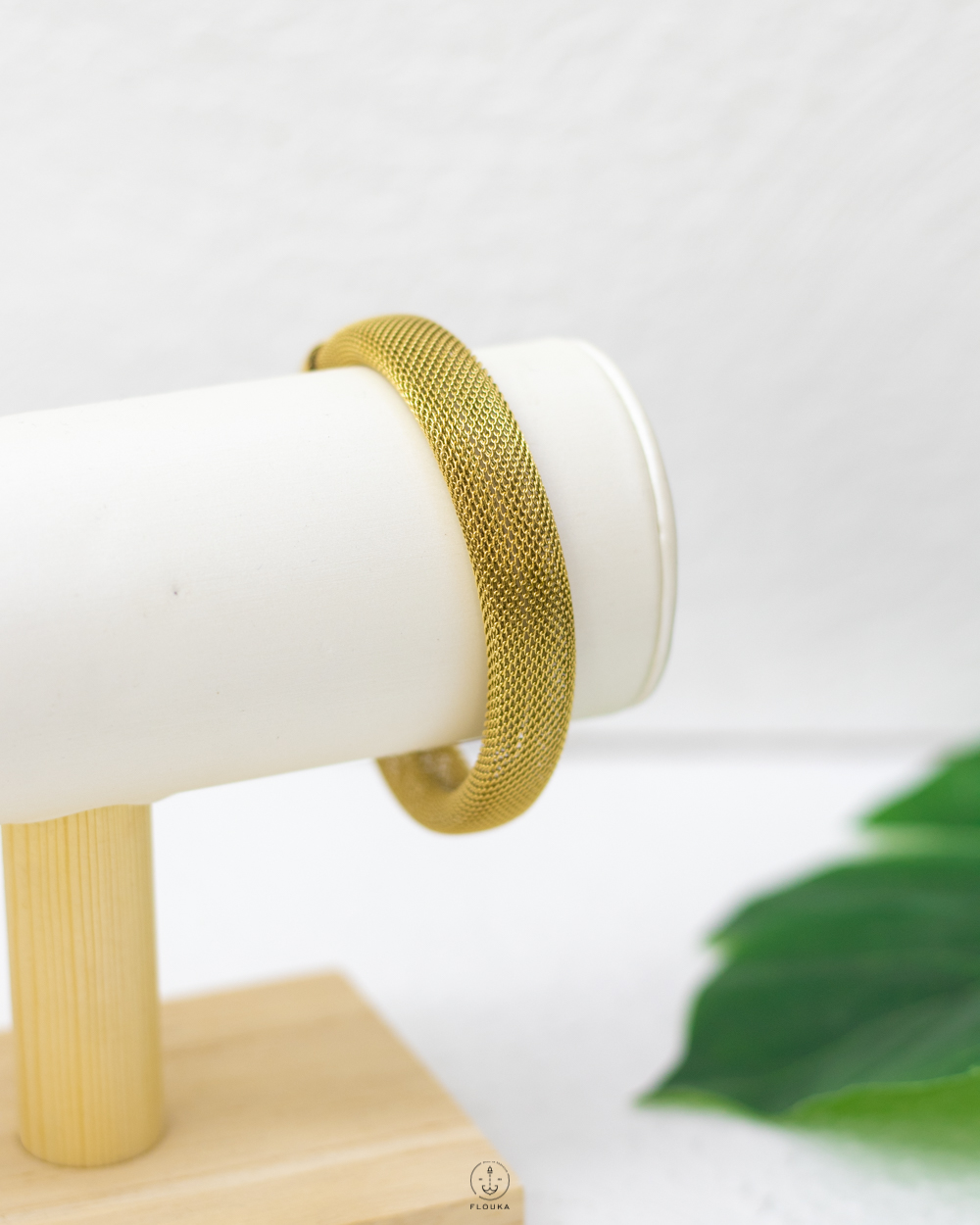 1745421458_b0724.jpg pump fance gold bracelet