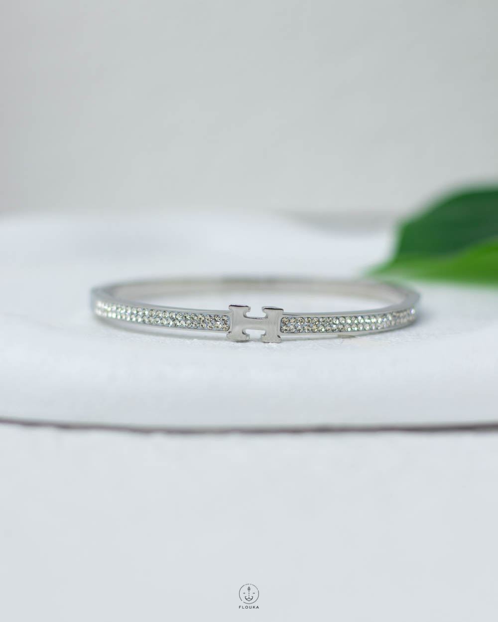 1751408274_O0711.jpg easyopen silver straus H bracelet