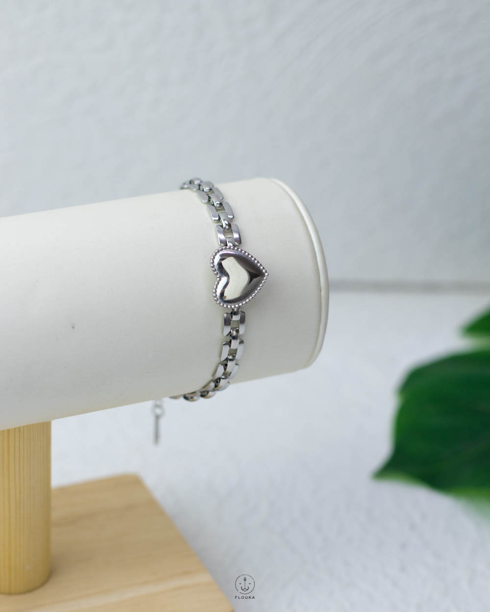 1752158551_IMG_9668.jpg silver haert bracelet
