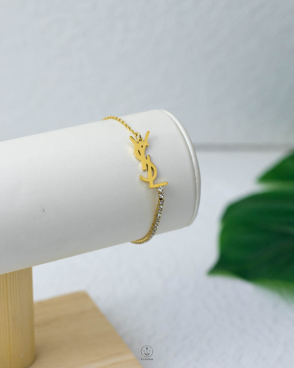 1752170645_B0904.jpg LSV white straus bracelet