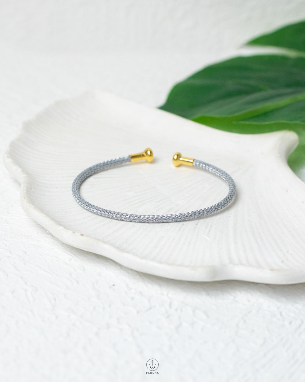 1752539607_O0637.jpg GRAY BANGLE