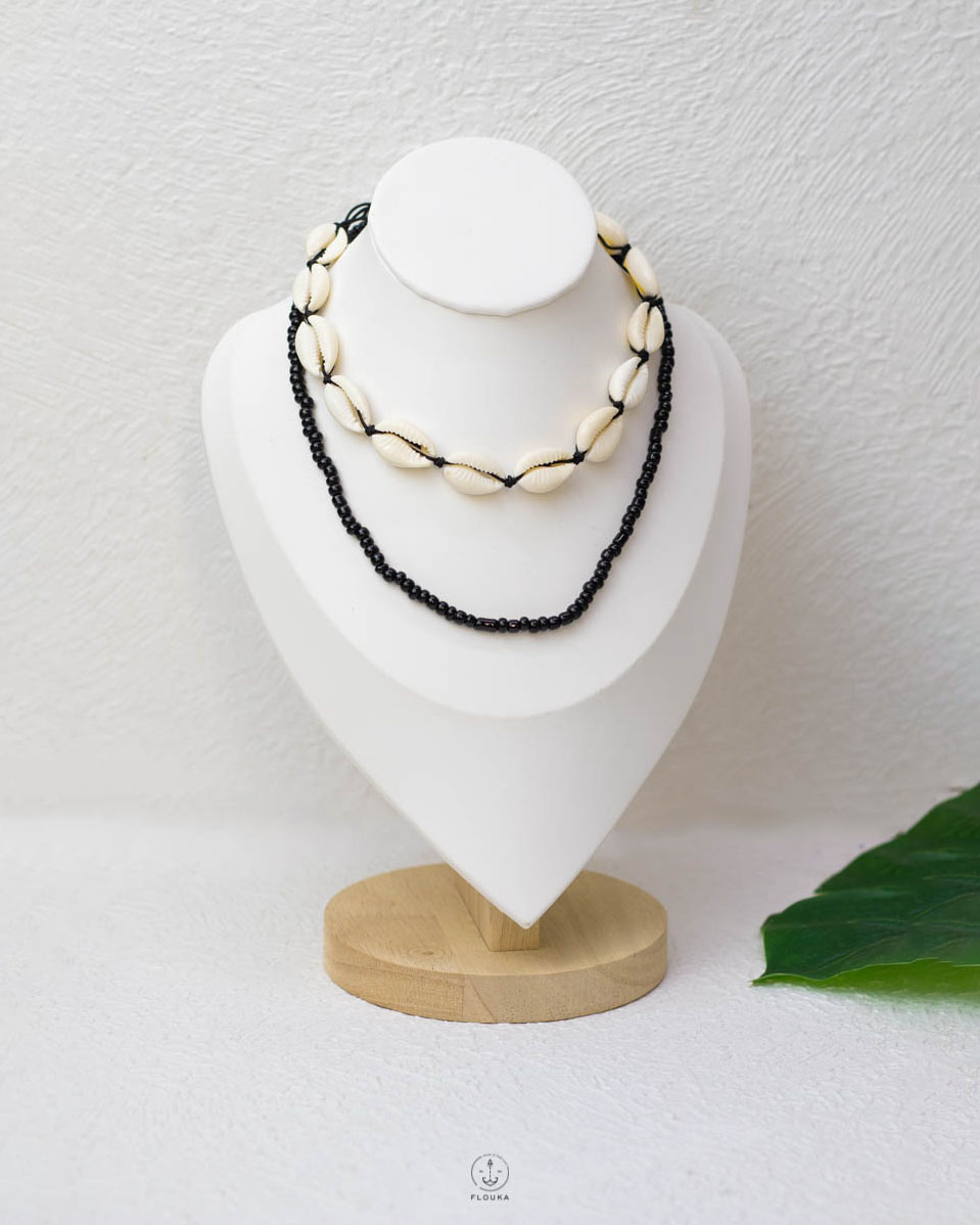 1752622015_N1572.jpg summer double layer black and white seashell necklace