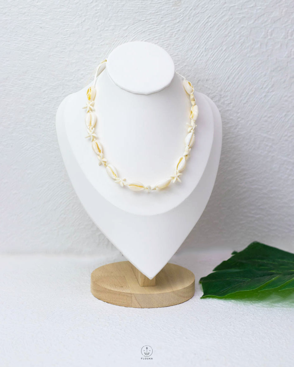 1752623155_N1581.jpg free size summer Beige seashell and tiny stars necklace