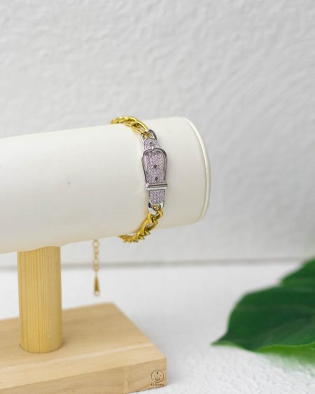 straus belt figaro bracelet