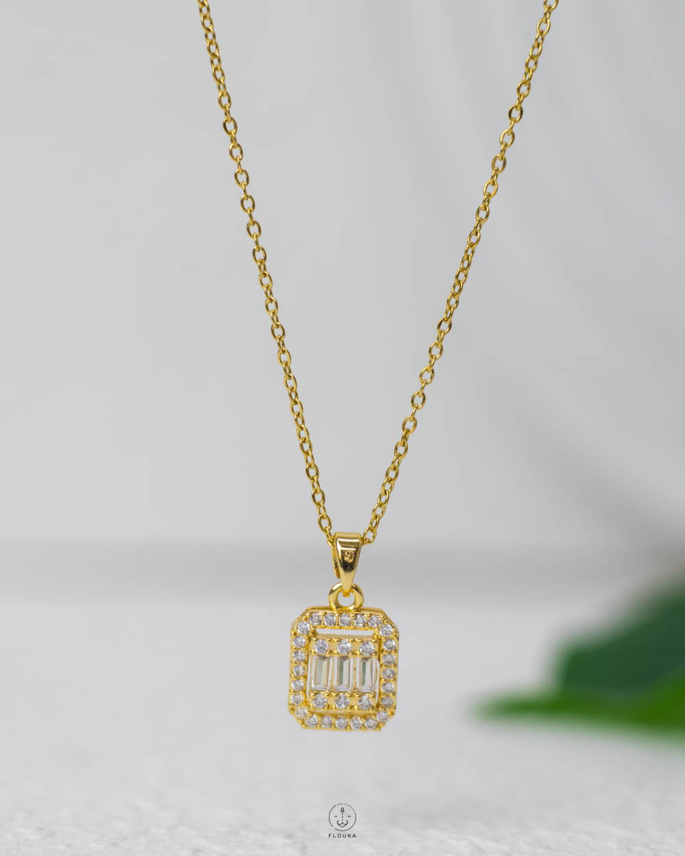 1752636512_N1653.jpg triple Crystal strus necklace