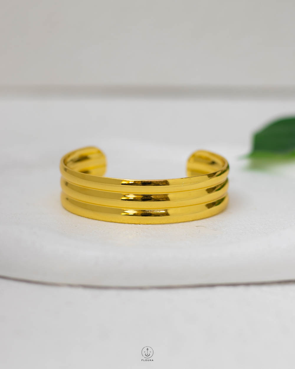 1752968362_o0770.jpg free size triple layer bracelet