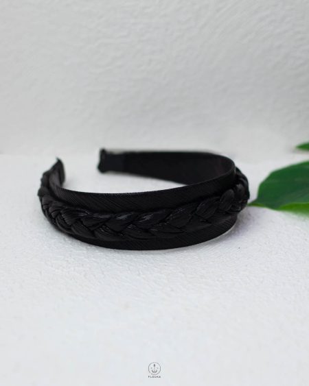 black rope collar