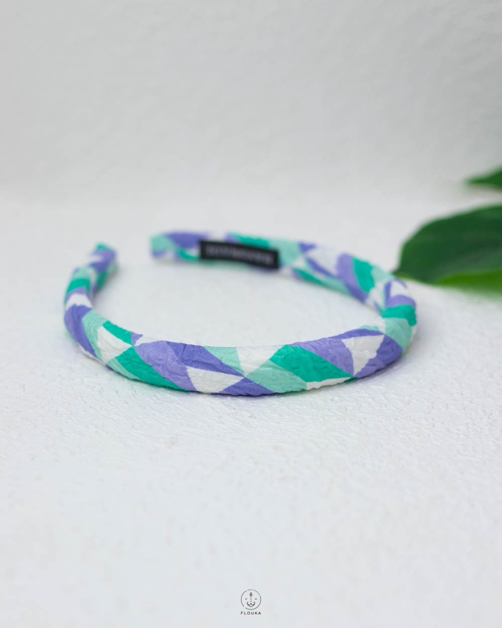 1753576315_T0113.jpg colorfull collar