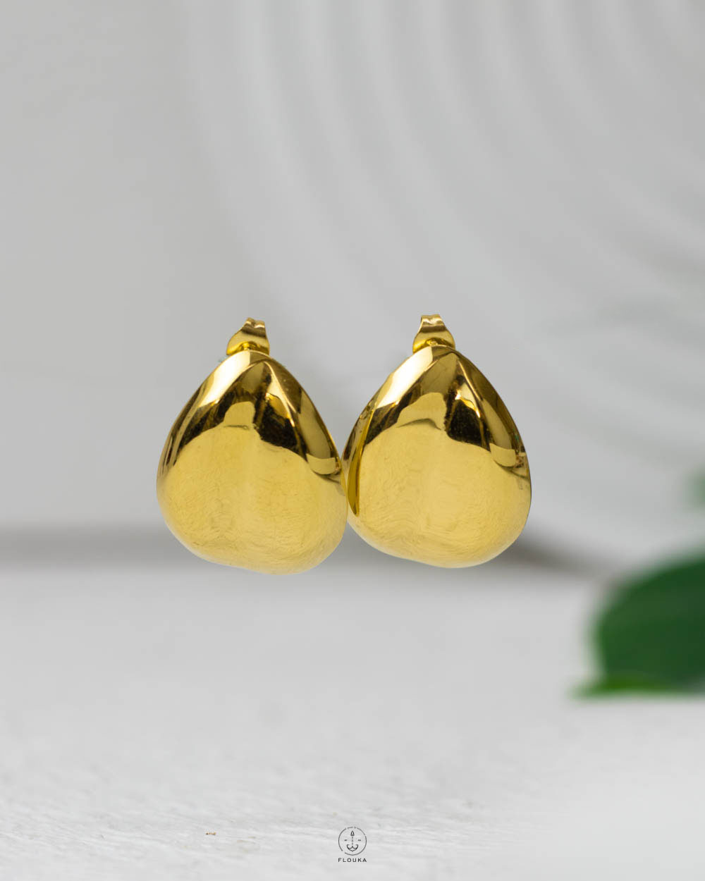 1753692351_e0659.jpg gold leaf earring