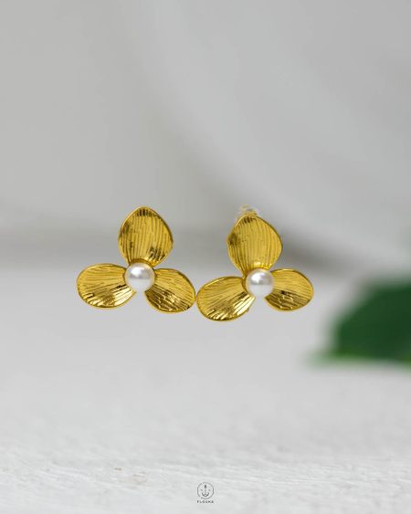 gold rose & beads earring