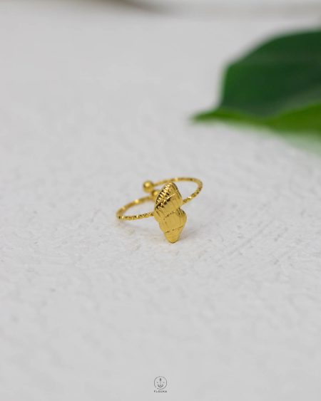 free size gold seashell ring