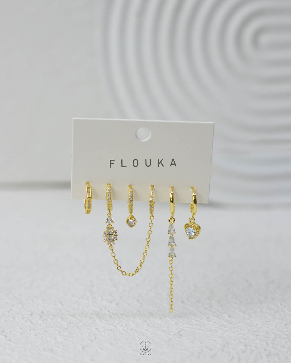 1754263117_e0657-1.jpg white struas heart gold earring set