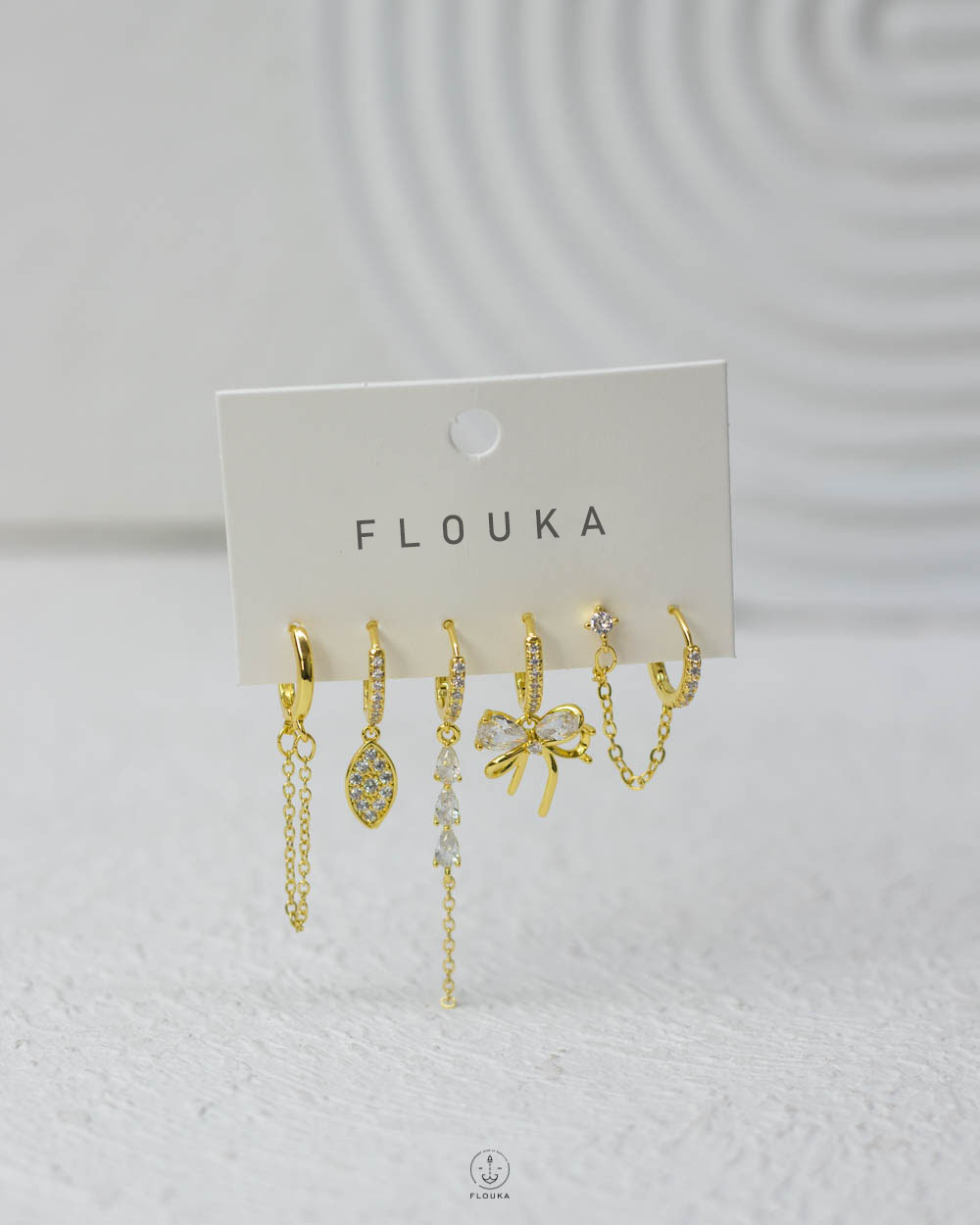 1754265462_e0649-1.jpg white struas gold earring set