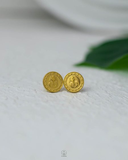 Egyptian pound gold earring