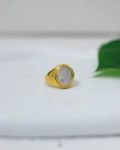 white rasin gold ring