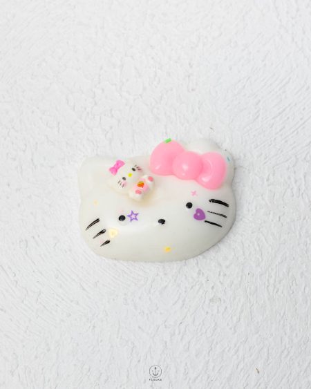 squeeze pinch family hello kitty