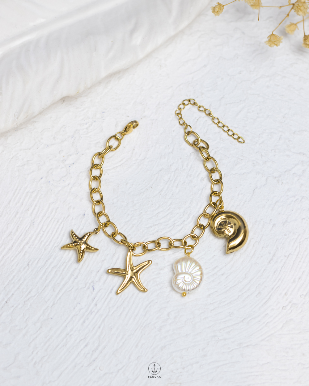 1757454870_b1050.jpg gold seashell bracelet