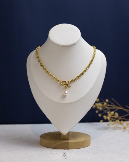 white Pearl beads gold necklace