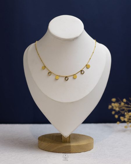 beige cat eye mouse ball necklace