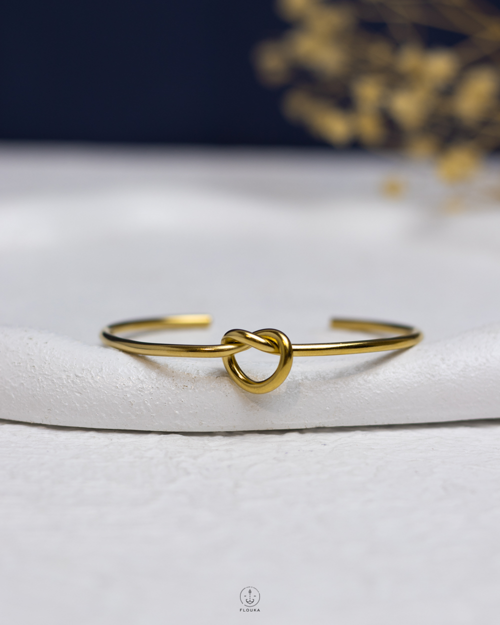 1758064237_o0805.jpg free size gold heart tie bracelet