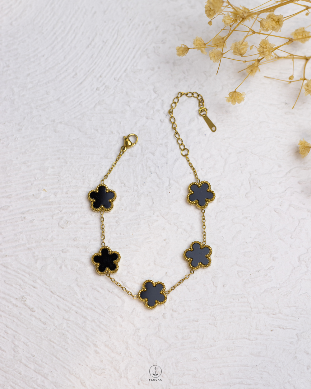 1758065593_b0988.jpg black flower bracelet