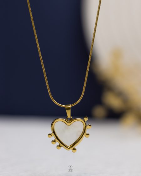 white rasin heart gold mouse necklace