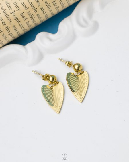gold XP heart earring