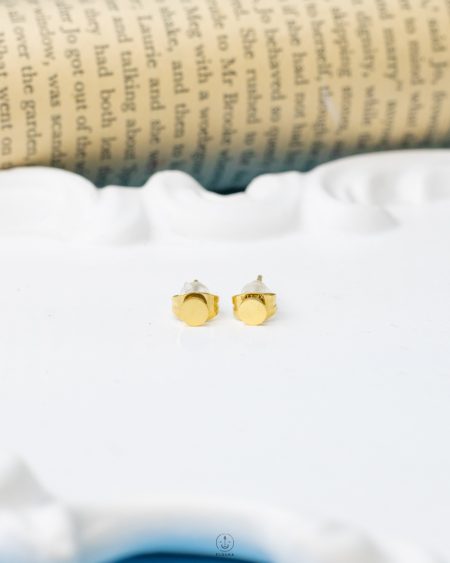 basic gold XP earring
